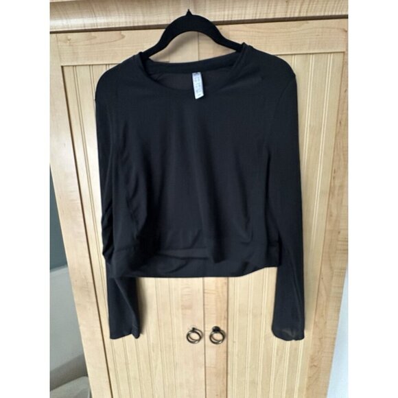 ADIDAS $50 SZ M MEDIUM BLACK MESH CROP COVER UP TEE LIGHT TOP STREETWEAR - Picture 8 of 9